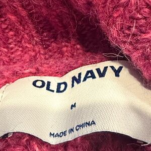 Old Navy Women's sweater